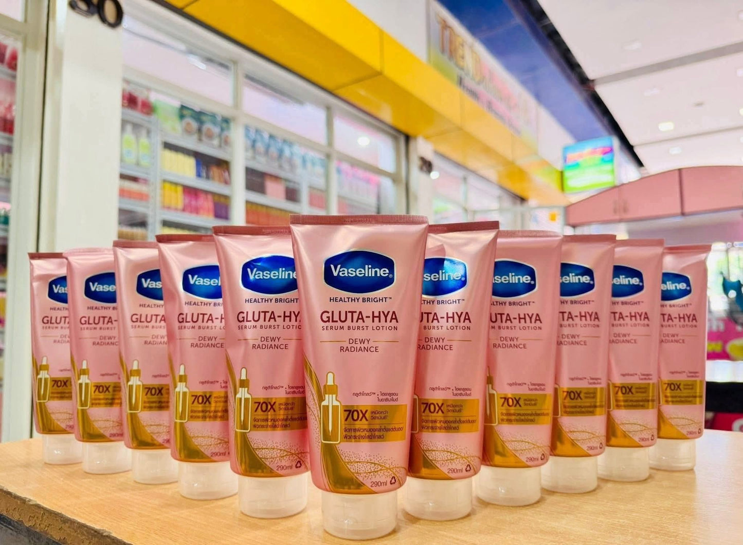 VASELINE GLUTA-HYA SERUM BURST LOTION